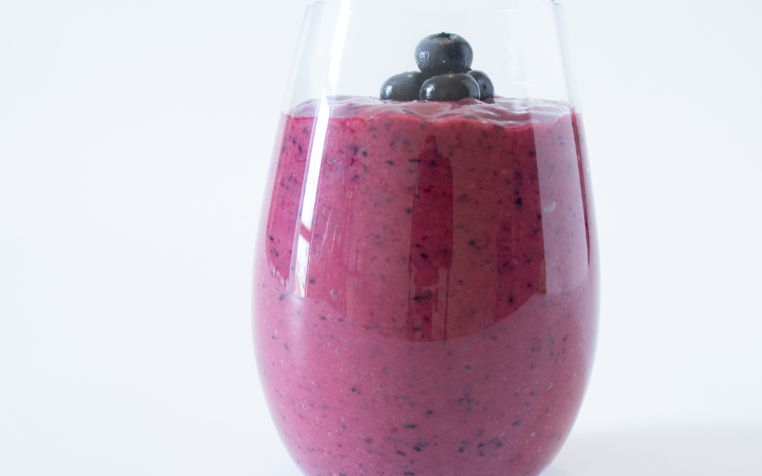 Beerensmoothie mit Hirseflocken